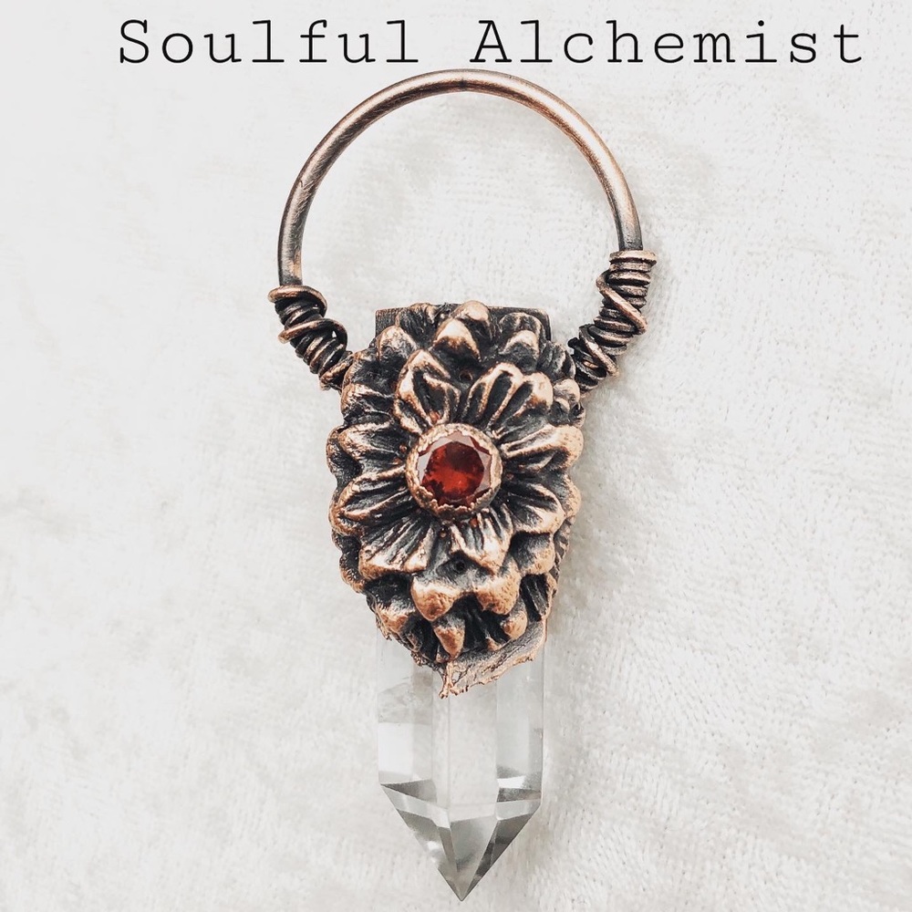 Quartz Point pendant necklace